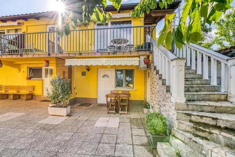 Apartments Nika With Swimming Pool And Beautiful Sea View Dobreć