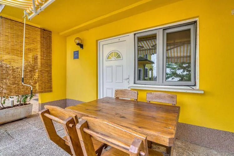 Apartments Nika With Swimming Pool And Beautiful Sea View Dobreć Croatie