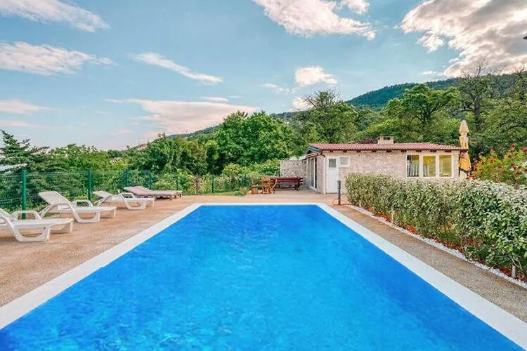 Apartments Nika With Swimming Pool And Beautiful Sea View location