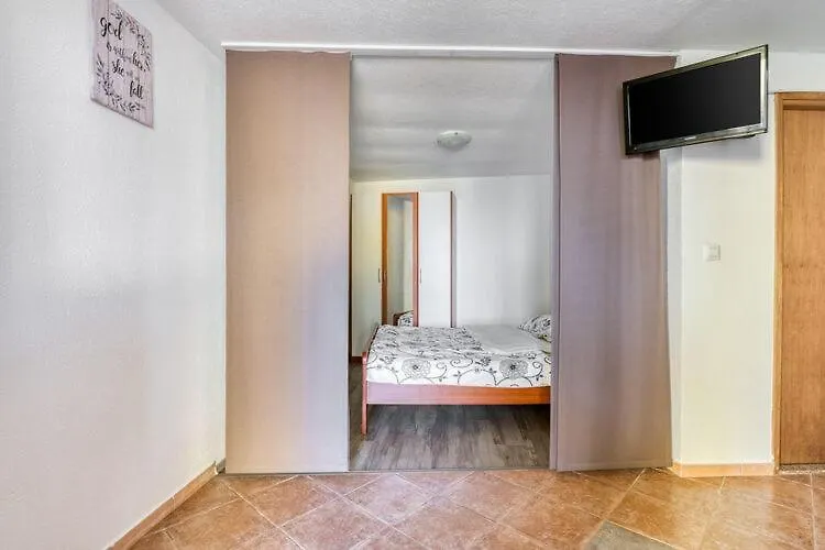 Apartments Nika With Swimming Pool And Beautiful Sea View Dobrec 0*,